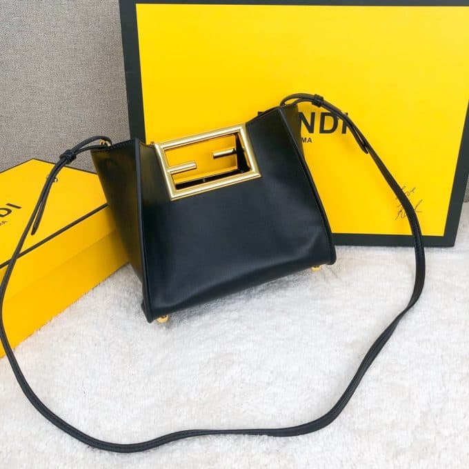 フェンディバッグコピー 定番人気2022新品 FENDI レディース ショルダーバッグ