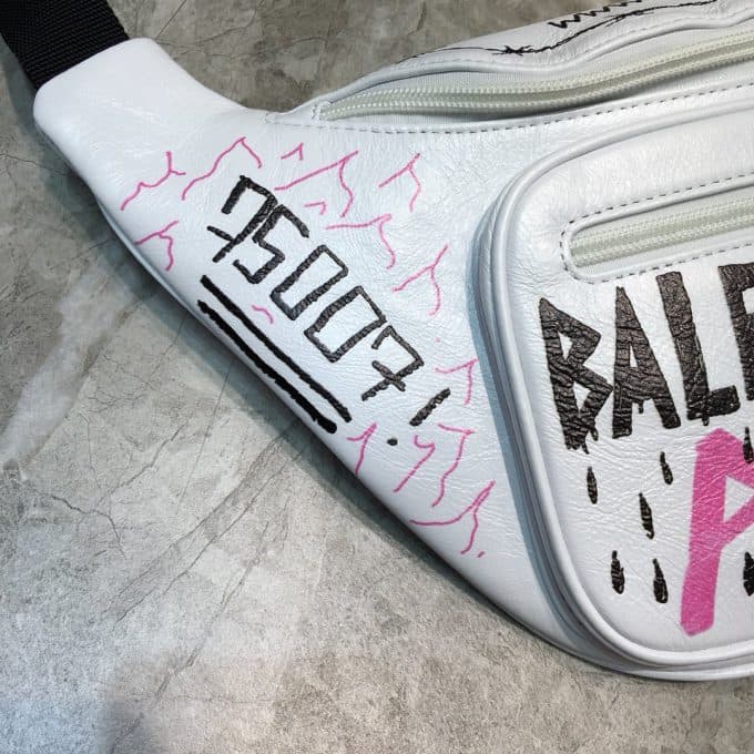 高品質 バレンシアガバッグコピー 定番人気2021新品 BALENCIAGA 男女兼用 ボディバッグ - 画像 (2)