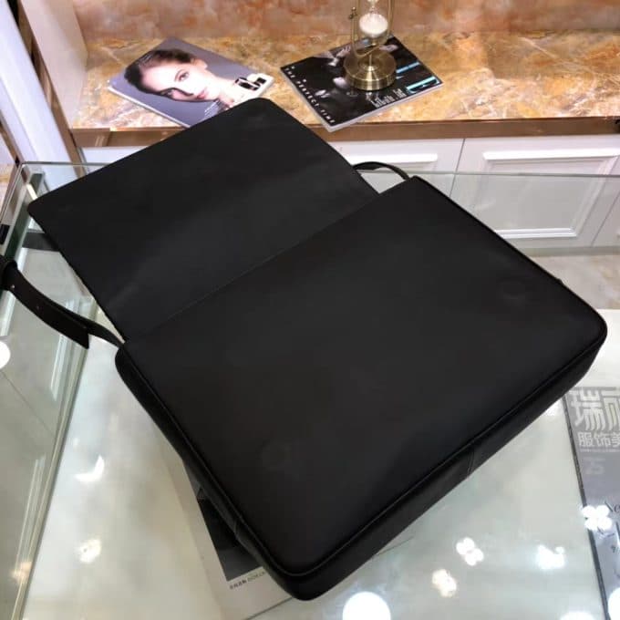 ボッテガヴェネタバッグコピー 定番人気2021新品 Bottega Veneta メンズ ショルダーバッグ - 画像 (5)