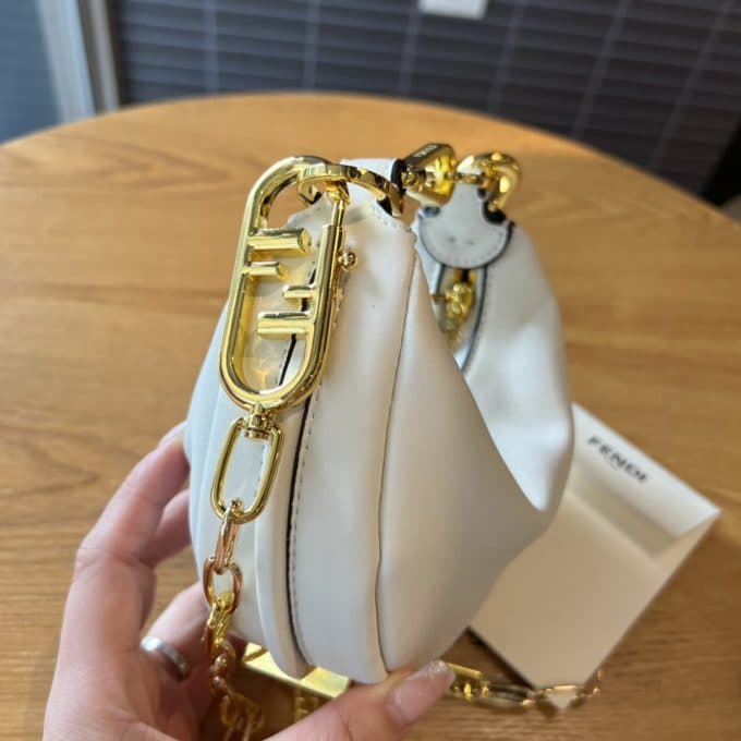 フェンディバッグコピー 2022新品注目度NO.1 FENDI レディース ハンドバッグ - 画像 (5)
