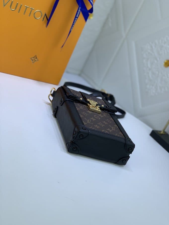 ルイヴィトンバッグコピー 2021新品注目度NO.1 Louis Vuitton 男女兼用 携帯 電話 バッグ - 画像 (4)
