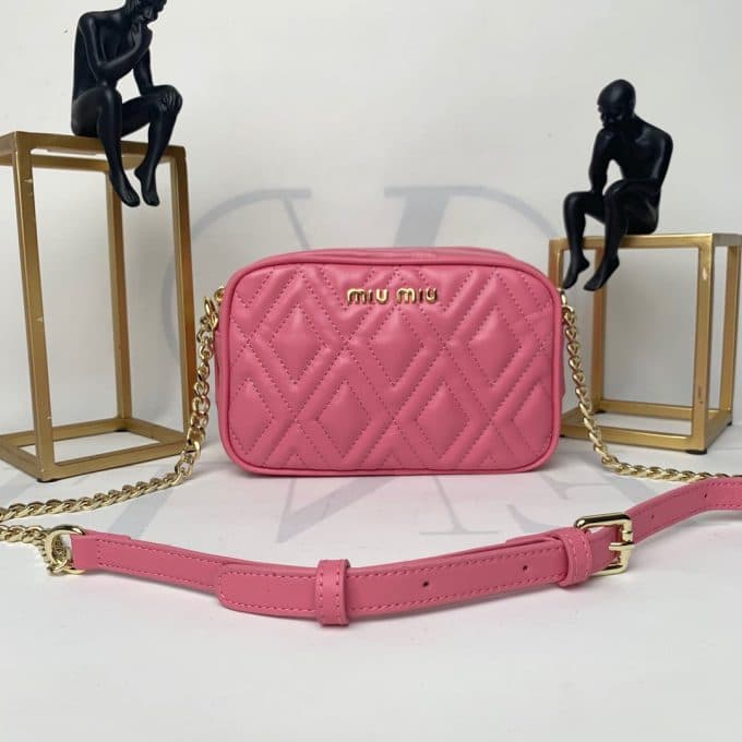 2019秋冬高品質ミュウミュウ(MIUMIU)☆ ショルダーバッグコピー☆気持ちの良い触り心地♪相性抜群！