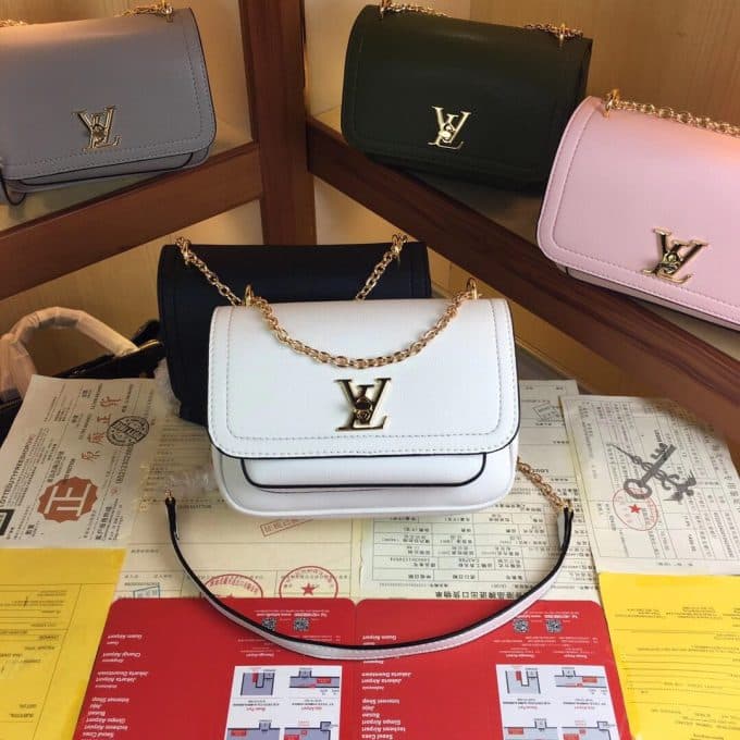 ルイヴィトンバッグコピー 定番人気2020新品 Louis Vuitton レディース ショルダーバッグ