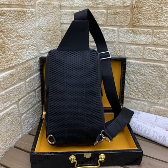フェンディバッグコピー 定番人気2021新品 FENDI メンズ ボディバッグ - 画像 (5)