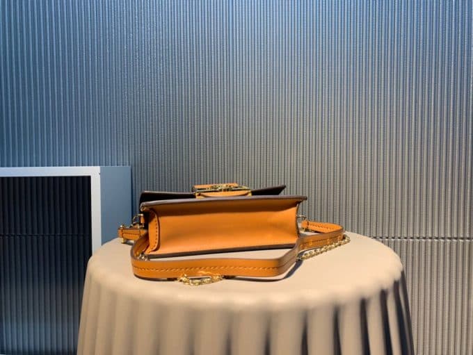 ルイヴィトンバッグコピー 2020新品注目度NO.1 Louis Vuitton レディース ショルダーバッグ - 画像 (7)