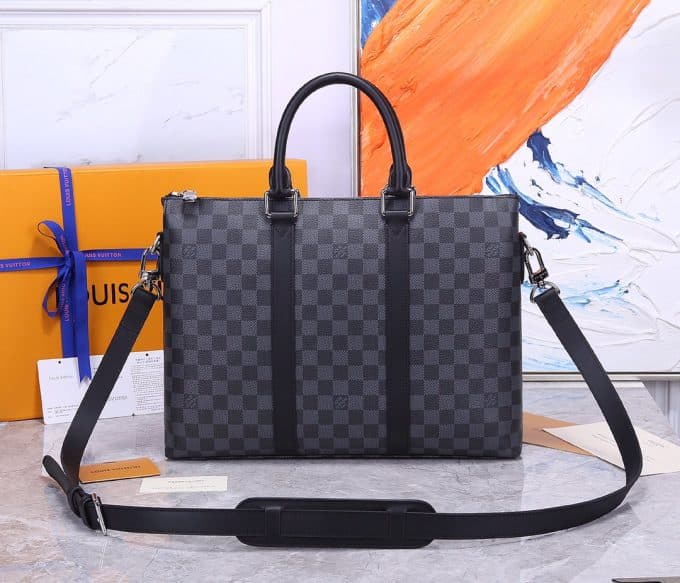 ルイヴィトンバッグコピー 2021新品注目度NO.1 Louis Vuitton メンズ ブリーフケース