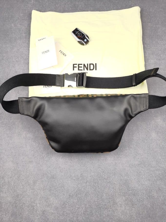 フェンディバッグコピー 2021新品注目度NO.1 FENDI メンズ ボディバッグ - 画像 (2)