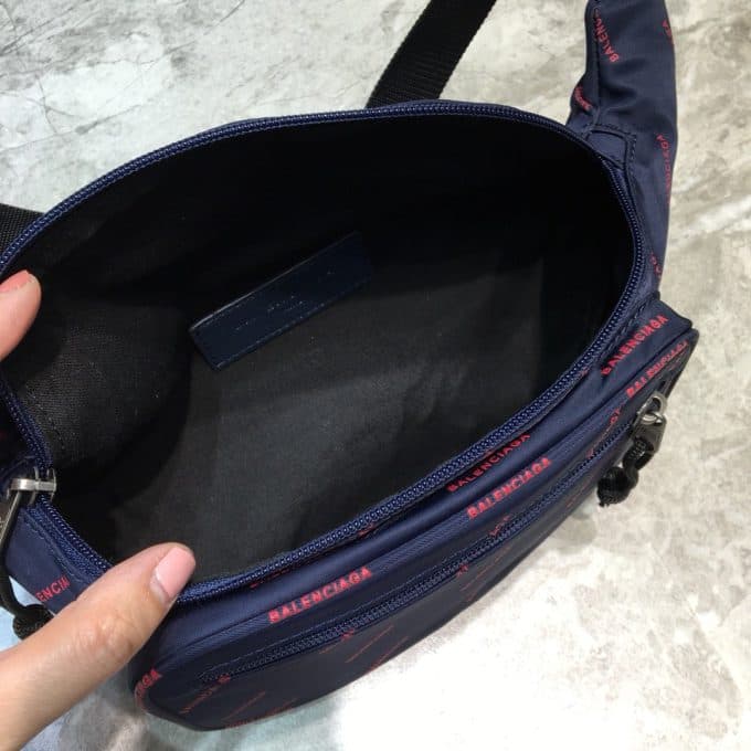 高品質 バレンシアガバッグコピー 定番人気2021新品 BALENCIAGA 男女兼用 ボディバッグ - 画像 (6)
