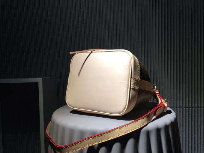 ルイヴィトンバッグコピー 2020新品注目度NO.1 Louis Vuitton レディース バケツバッグ - 画像 (7)