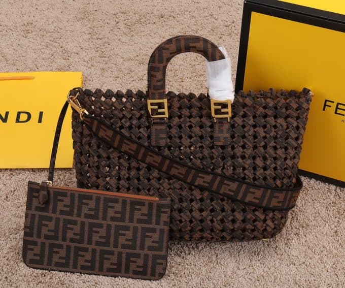 フェンディバッグコピー 2022新品注目度NO.1 FENDI レディース トートバッグ