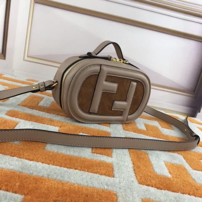 フェンディバッグコピー 2022新品注目度NO.1 FENDI レディース ショルダーバッグ - 画像 (2)