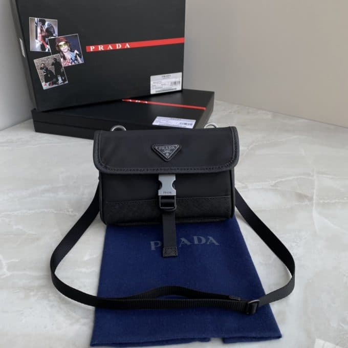 プラダバッグコピー 定番人気2021新品 PRADA メンズ ショルダーバッグ