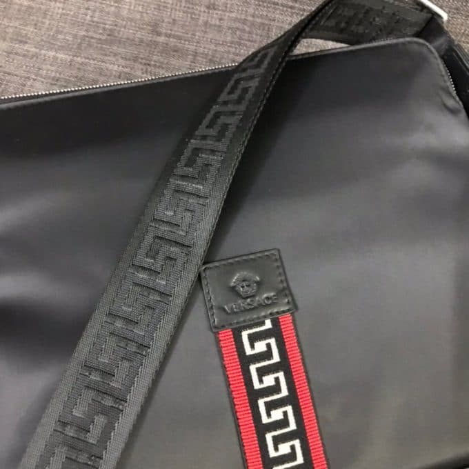 ヴェルサーチェバッグコピー 大人気2021新品 VERSACE メンズ ショルダーバッグ - 画像 (7)