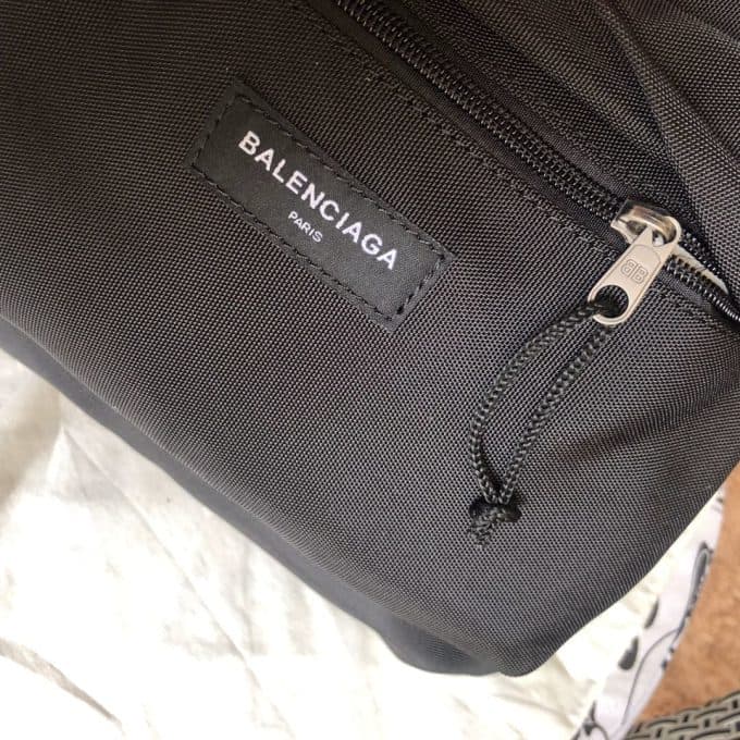 バレンシアガバッグコピー 定番人気2021新品 BALENCIAGA 男女兼用 バックパック - 画像 (6)