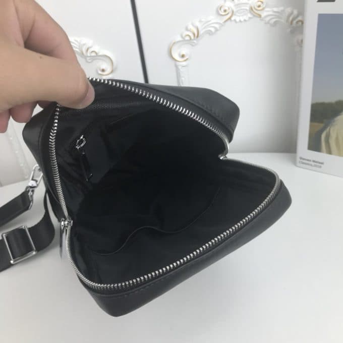 フェンディバッグコピー 定番人気2021新品 FENDI メンズ ボディバッグ - 画像 (8)