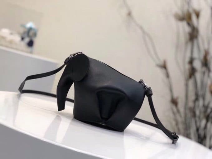 高品質 ロエベバッグコピー 定番人気2021新品 Loewe男女兼用 ショルダーバッグ