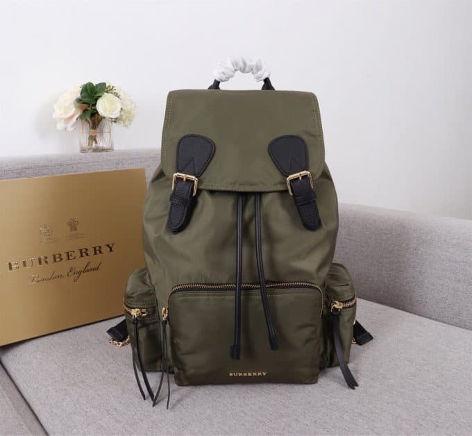 バーバリーバッグコピー 大人気2021新品 BURBERRY 男女兼用 バックパック
