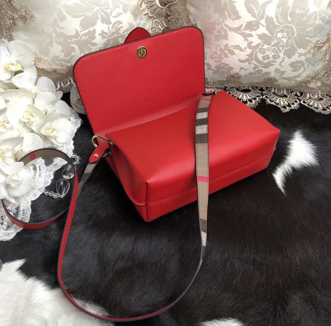 2019新作超売れ筋バーバリー(BURBERRY)☆レディース ショルダーバッグコピー☆効果抜群♪視線を独り占める!! - 画像 (7)