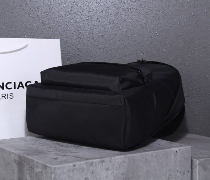 バレンシアガバッグコピー 定番人気2021新品 BALENCIAGA メンズ バックパック - 画像 (5)