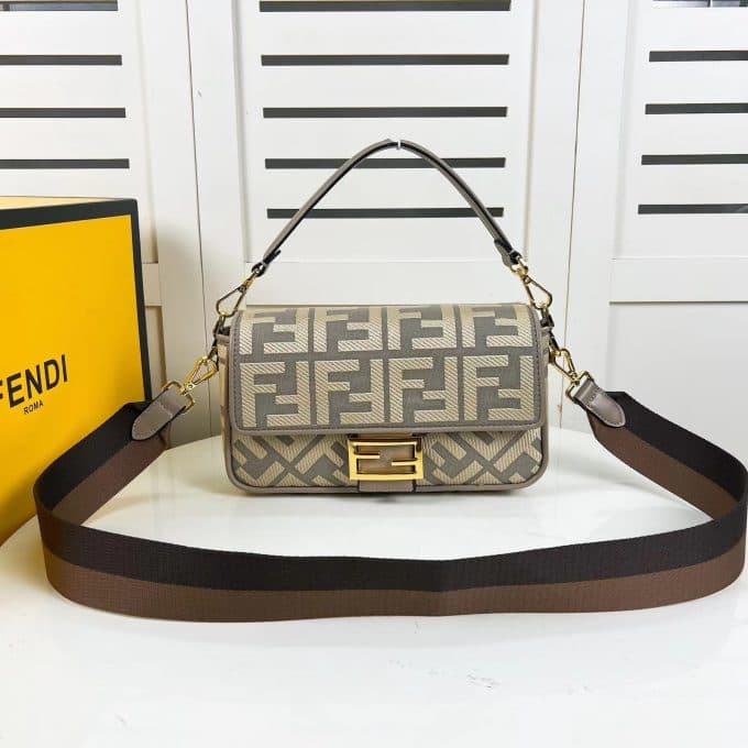 フェンディバッグコピー 大人気2022新品 FENDI レディース ハンドバッグ