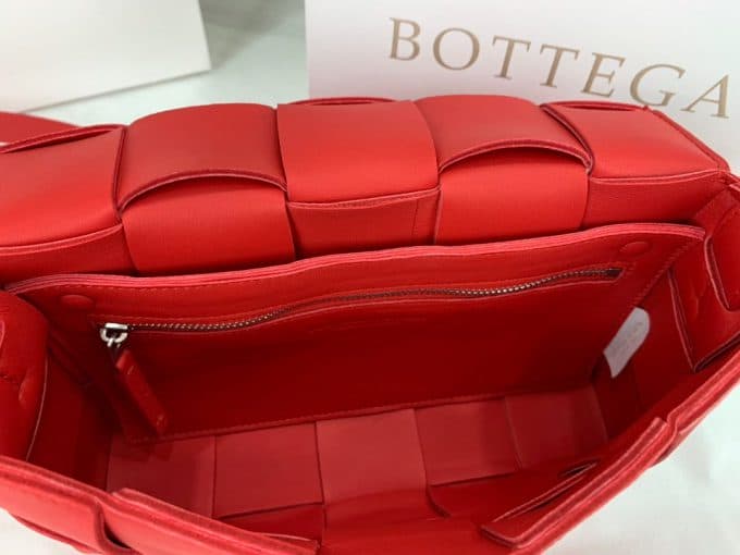 2019秋冬新作☆超売れ筋ボッテガヴェネタ(Bottega Veneta)☆レディース ショルダーバッグコピー☆特別価格にて販売!!今一番流行っている人気アイテム!! - 画像 (7)