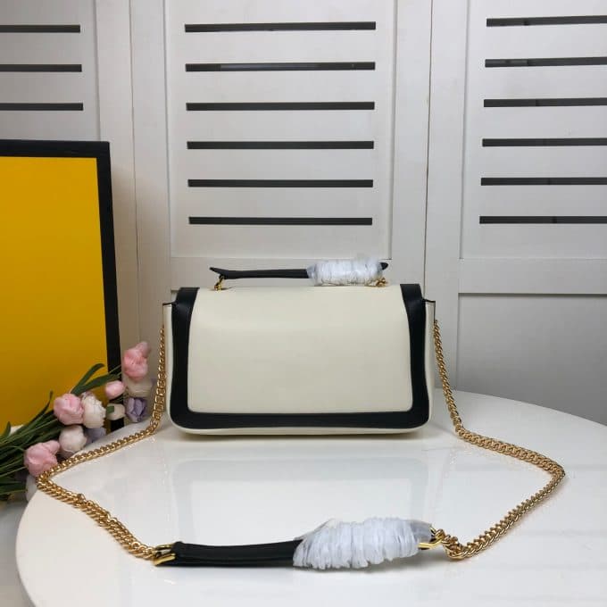フェンディバッグコピー 2022新品注目度NO.1 FENDI レディース ショルダーバッグ - 画像 (2)