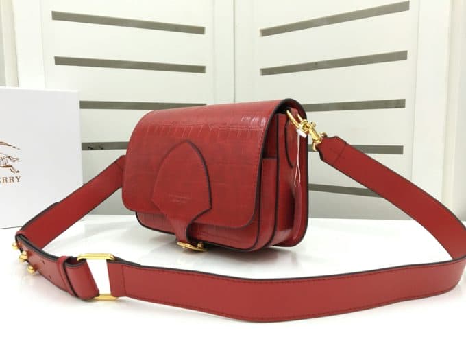 2019人気新作バーバリー(BURBERRY)☆レディース ショルダーバッグコピー☆どんなアイテムとも相性がいい！絶賛発売中！！ - 画像 (2)