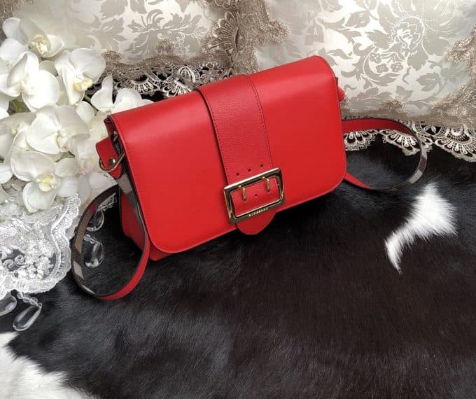 2019新作超売れ筋バーバリー(BURBERRY)☆レディース ショルダーバッグコピー☆効果抜群♪視線を独り占める!!