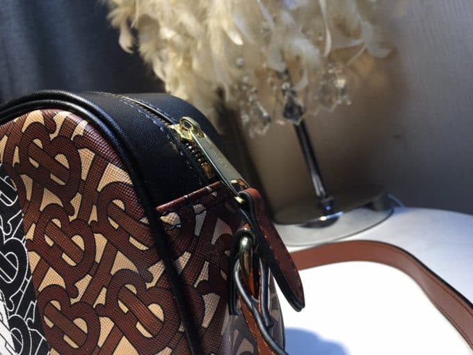 2019大人気爆発バーバリー(BURBERRY)☆レディース ショルダーバッグコピー☆人気商品今流行り欠かせない存在☆★ - 画像 (5)