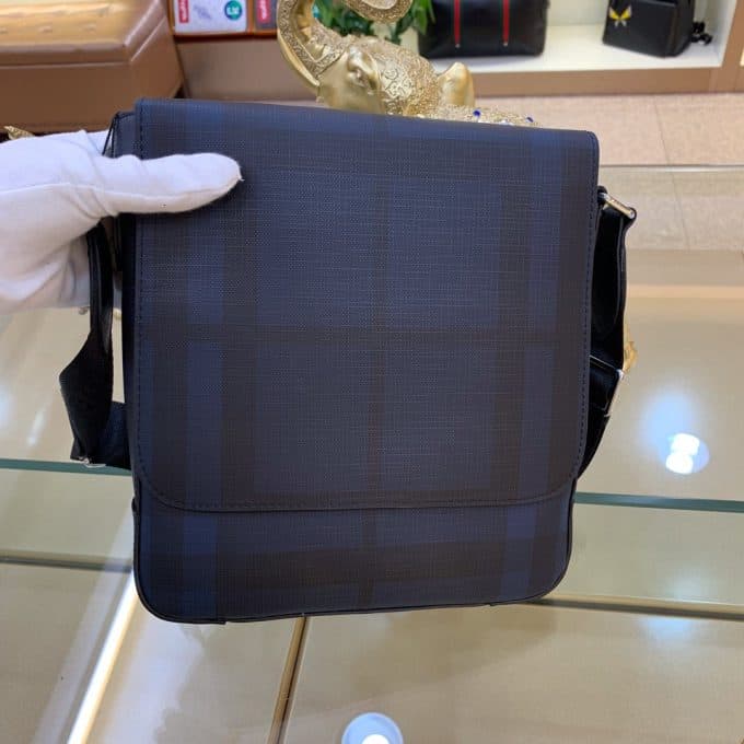 バーバリーバッグコピー 大人気2021新品 BURBERRY メンズ ショルダーバッグ - 画像 (3)