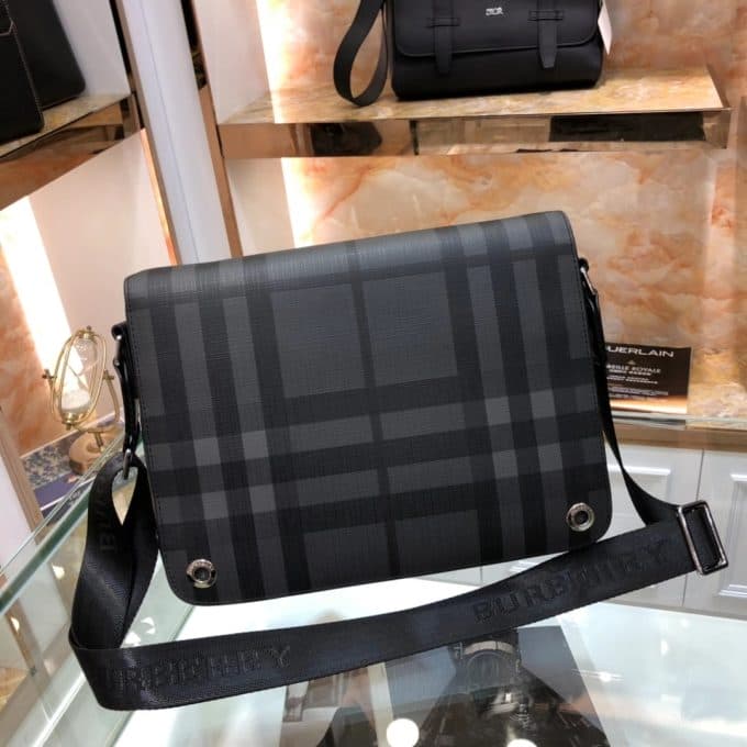 バーバリーバッグコピー 2021新品注目度NO.1 BURBERRY メンズ ショルダーバッグ
