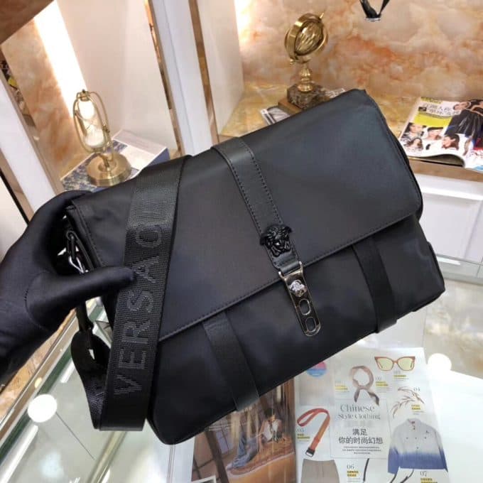 ヴェルサーチェバッグコピー 定番人気2021新品 VERSACE メンズ ショルダーバッグ - 画像 (2)