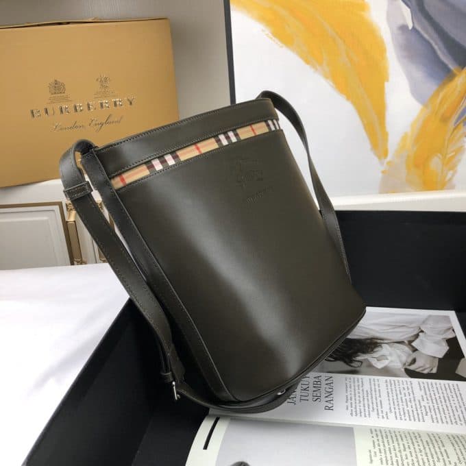 2019秋冬定番商品バーバリー(BURBERRY)☆レディース ショルダーバッグコピー☆爆発人気商品!数量限定発表★♫♪ - 画像 (2)