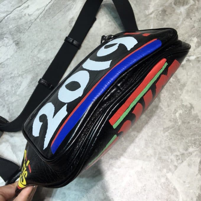 高品質 バレンシアガバッグコピー 定番人気2021新品 BALENCIAGA 男女兼用 ボディバッグ - 画像 (5)