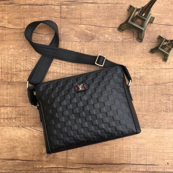 ルイヴィトンバッグコピー 定番人気2021新品 Louis Vuitton メンズ ショルダーバッグ - 画像 (3)