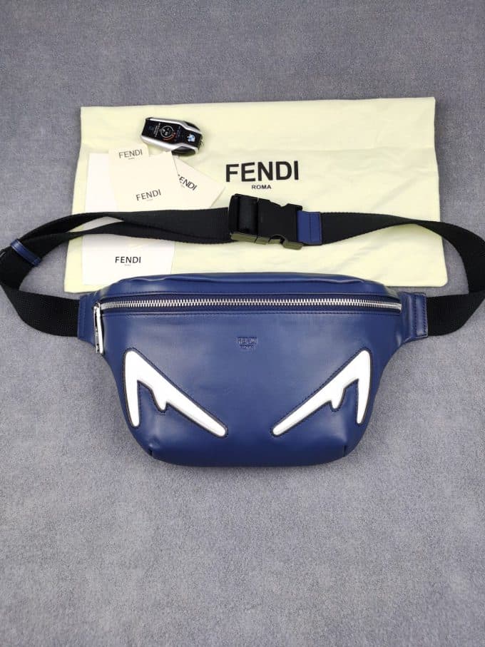 フェンディバッグコピー 2021新品注目度NO.1 FENDI メンズ ボディバッグ