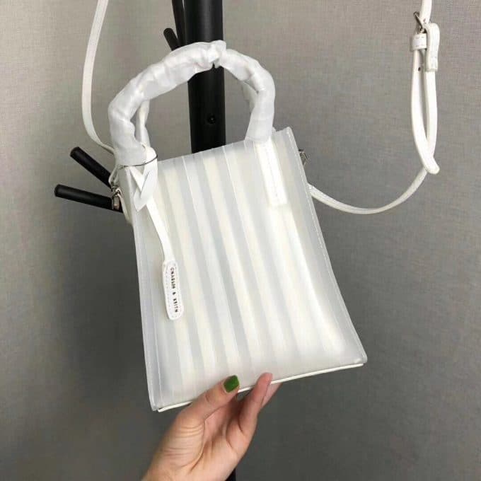 2019秋冬新作☆超売れ筋ミュウミュウ(MIUMIU)☆ ハンドバックコピー☆特別価格にて販売!!今一番流行っている人気アイテム!! - 画像 (5)
