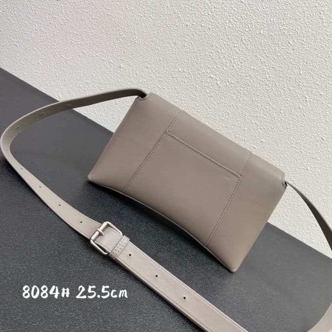 バレンシアガバッグコピー 定番人気2022新品 BALENCIAGAレディース ショルダーバッグ - 画像 (2)