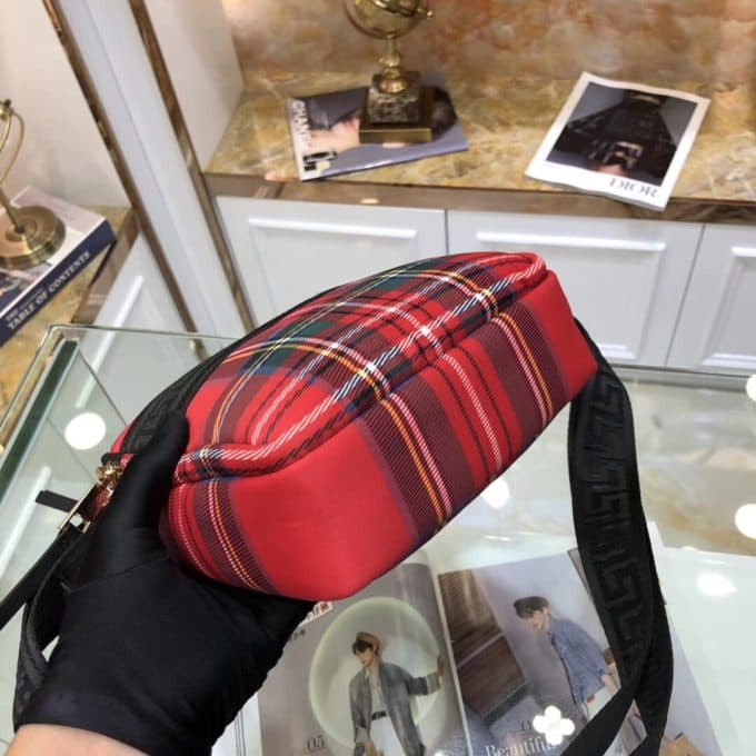 バーバリーバッグコピー 定番人気2021新品 BURBERRY メンズ ショルダーバッグ - 画像 (5)