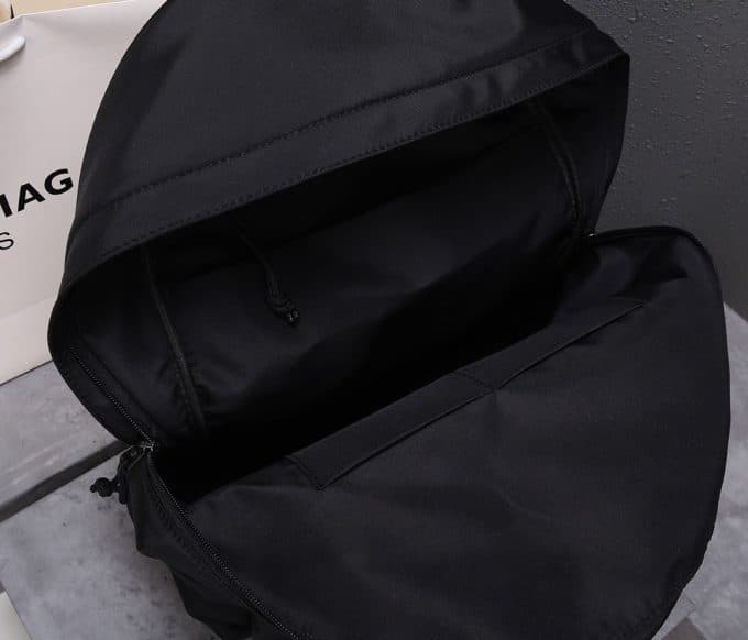 バレンシアガバッグコピー 定番人気2021新品 BALENCIAGA メンズ バックパック - 画像 (8)