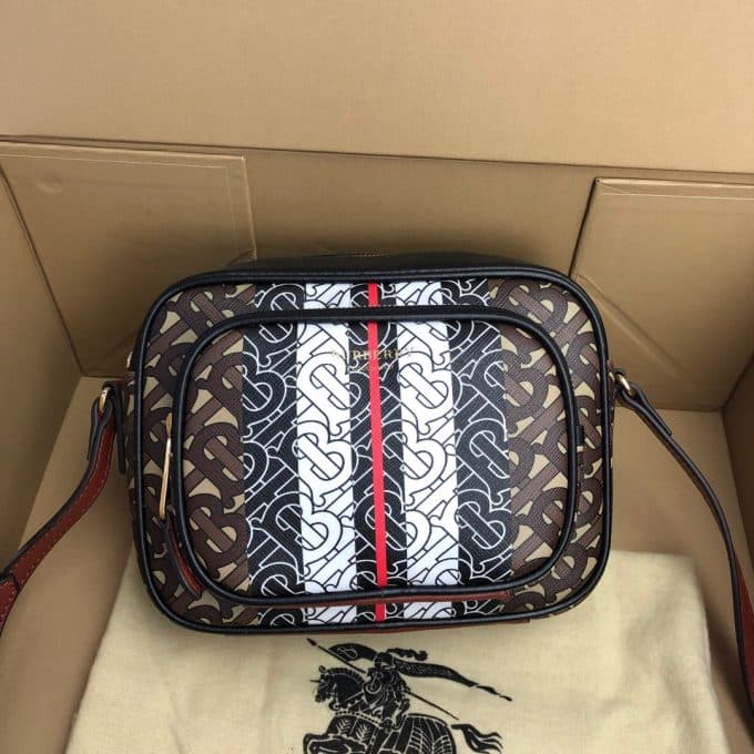 バーバリーバッグコピー 定番人気2021新品 BURBERRY メンズ ショルダーバッグ