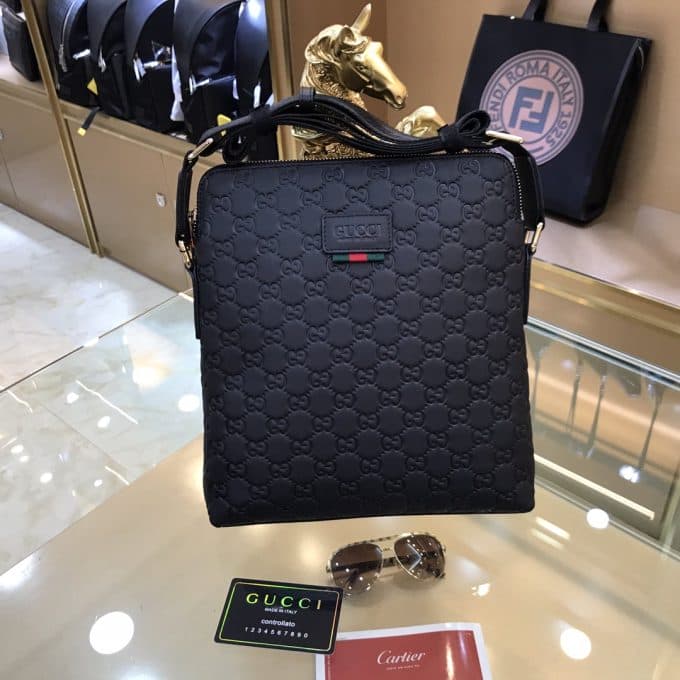グッチバッグコピー 2021新品注目度NO.1 GUCCI メンズ ショルダーバッグ