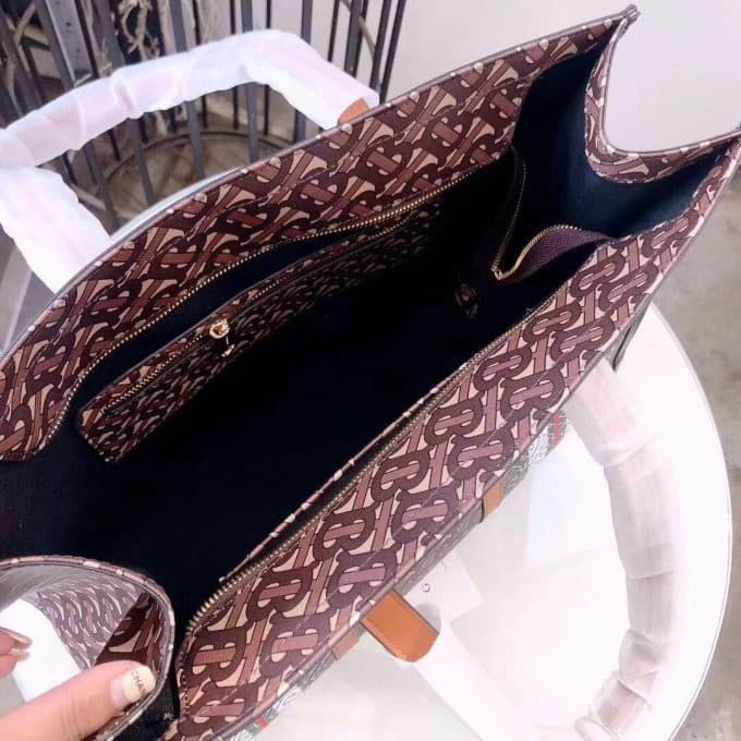 2019新作超売れ筋バーバリー(BURBERRY)☆レディース トートバッグコピー☆効果抜群♪視線を独り占める!! - 画像 (5)
