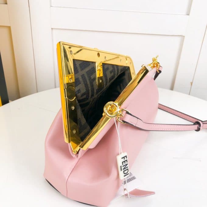 フェンディバッグコピー 定番人気2022新品 FENDI レディース ショルダーバッグ - 画像 (6)