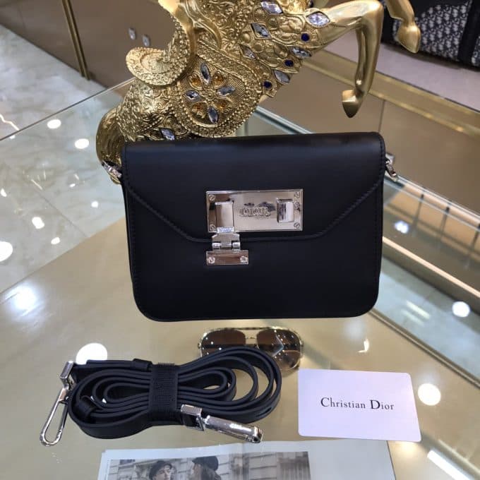 ディオールバッグコピー 2021新品注目度NO.1 Dior メンズ ショルダーバッグ