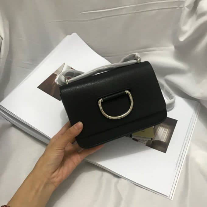 2019秋冬高品質バーバリー(BURBERRY)☆レディース ショルダーバッグコピー☆気持ちの良い触り心地♪相性抜群！ - 画像 (2)