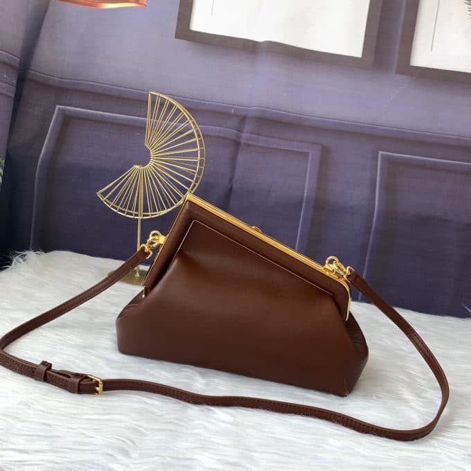 フェンディバッグコピー 定番人気2022新品 FENDI レディース ショルダーバッグ - 画像 (3)