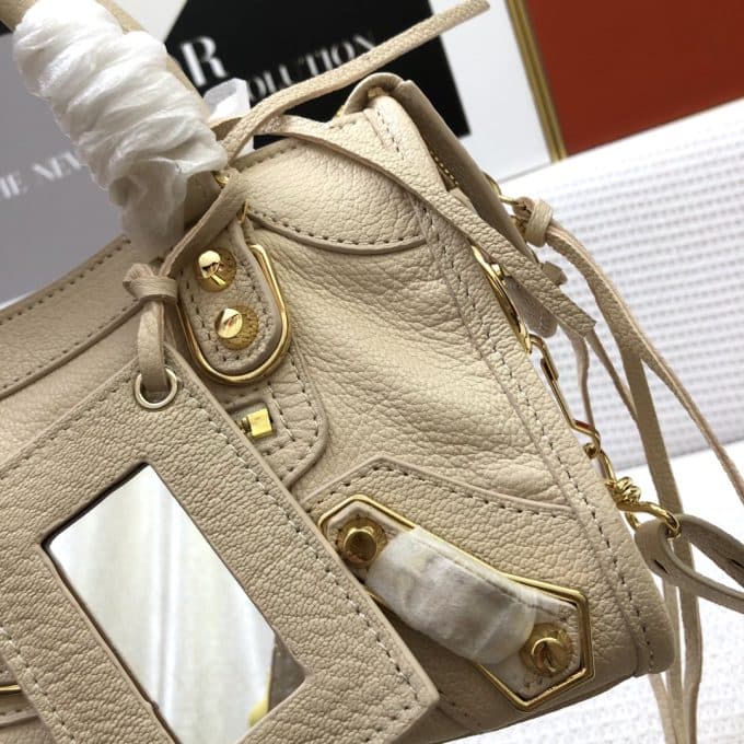 人気高級バレンシアガバッグコピー 2022新品注目度NO.1 BALENCIAGAレディース ハンドバッグ - 画像 (6)