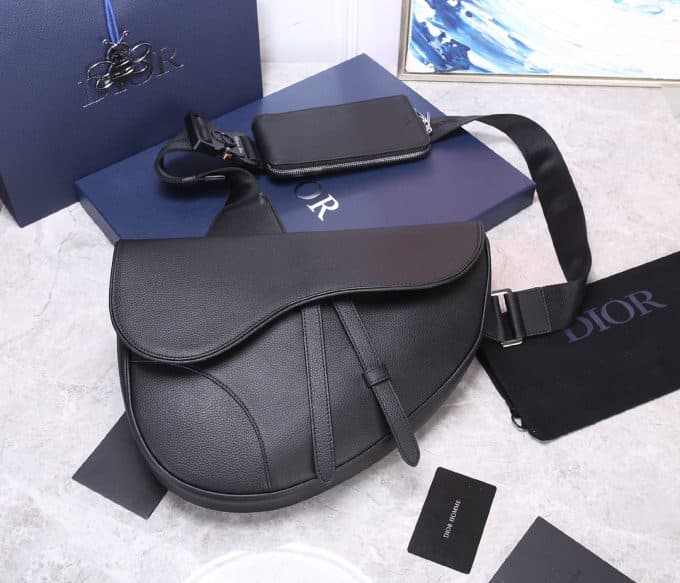 人気高級ディオールバッグコピー 2021新品注目度NO.1 Dior メンズ ボディバッグ