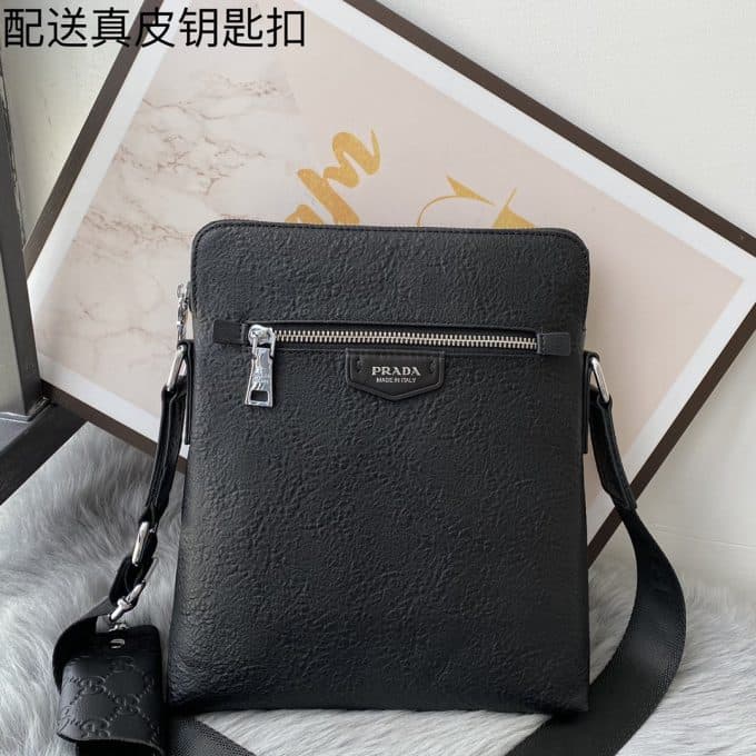 プラダバッグコピー 2021新品注目度NO.1 PRADA メンズ ショルダーバッグ